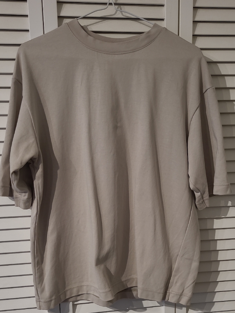 86. Uniqlo Airism boxy top